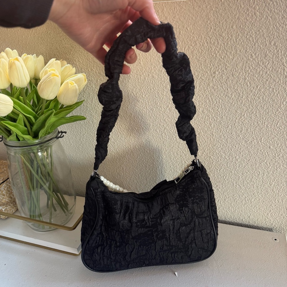 Black lace crossbody bag with pearl top handle & ribbon bow | Coquette Style NWT - Picture 11 of 11